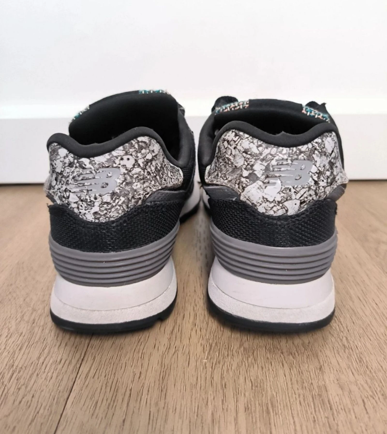 Women's New Balance 574 Sneaker – photo 2